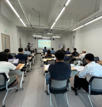 2024년 중장년 맞춤형 실전기술창업교육과정(1차) 운영 -사업전략